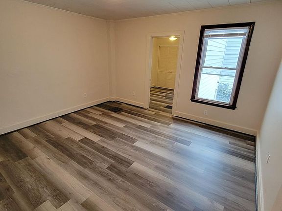 3rd image of 16-22 E Lee St #20