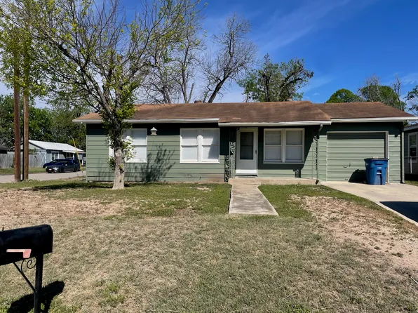 811 Oasis St, New Braunfels, TX 78130