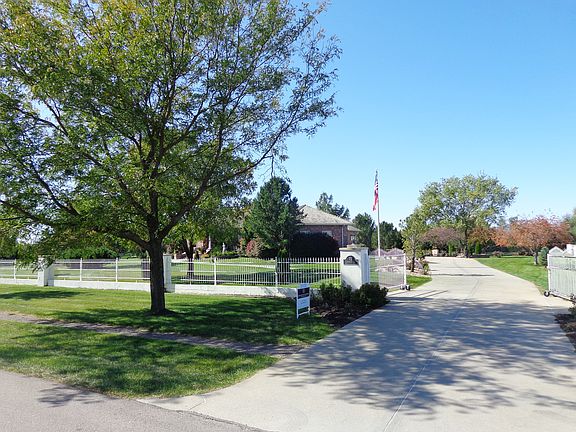 4th image of 72 Ponderosa Dr