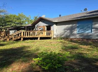 26669 New Lawrence Dr, Leavenworth, KS 66048
