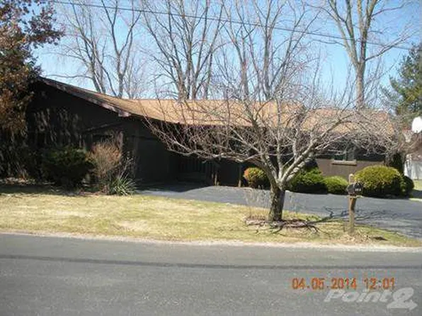 908 Lake Shore Dr, Pioneer, OH 43554