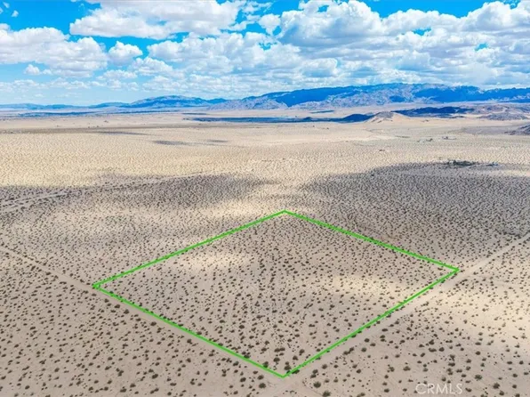 62 Lucille Ln, Joshua Tree, CA 92252