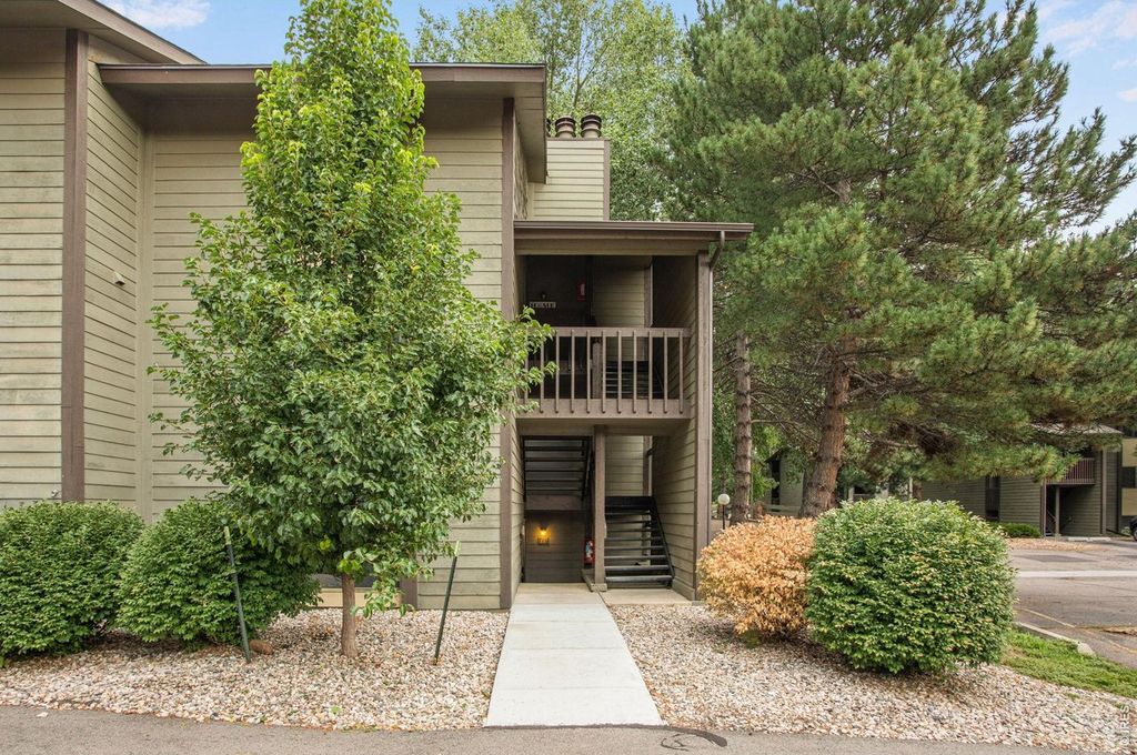 925 Columbia Rd #716