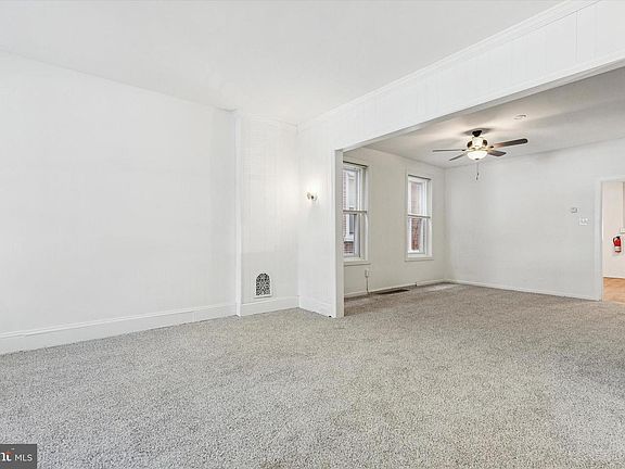 3rd image of 206 Chain St