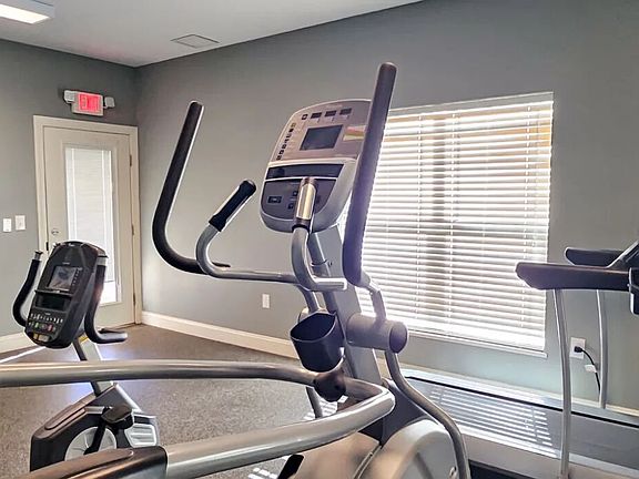 4th image of 1000 Avalon Chase Cir #1204
