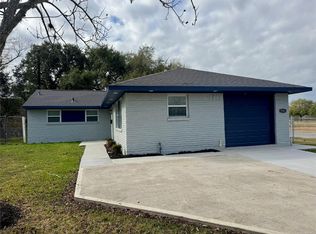 5502 Elm Tree Dr, Houston, TX 77048