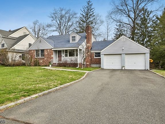 2nd image of 248 Appletree Ln