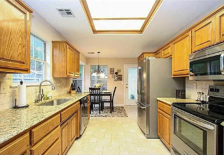 9609 S 90th East Ave — Photo 6