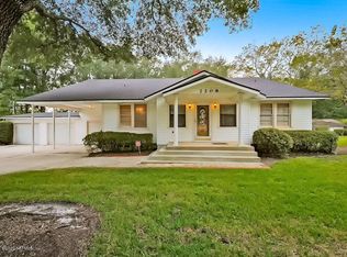 2208 Lake Dr, Jacksonville, FL 32246