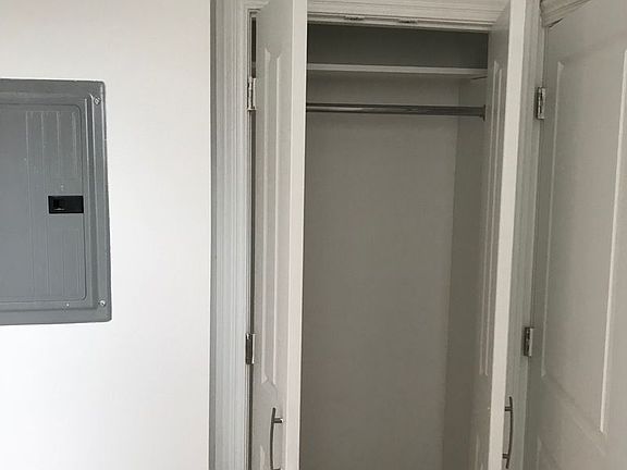 5th image of 344 W 52nd St APT 4A