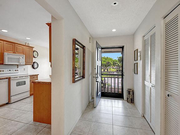 4th image of 63 Eastgate Drive #D