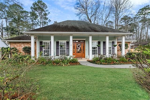 1st image of 216 Lake Vista Dr