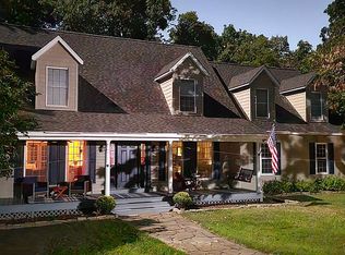 14 Country Ln, Columbia, IL 62236