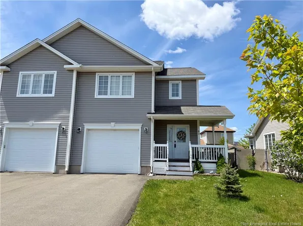 93 Harmony Dr, Riverview, NB E1B 0M9