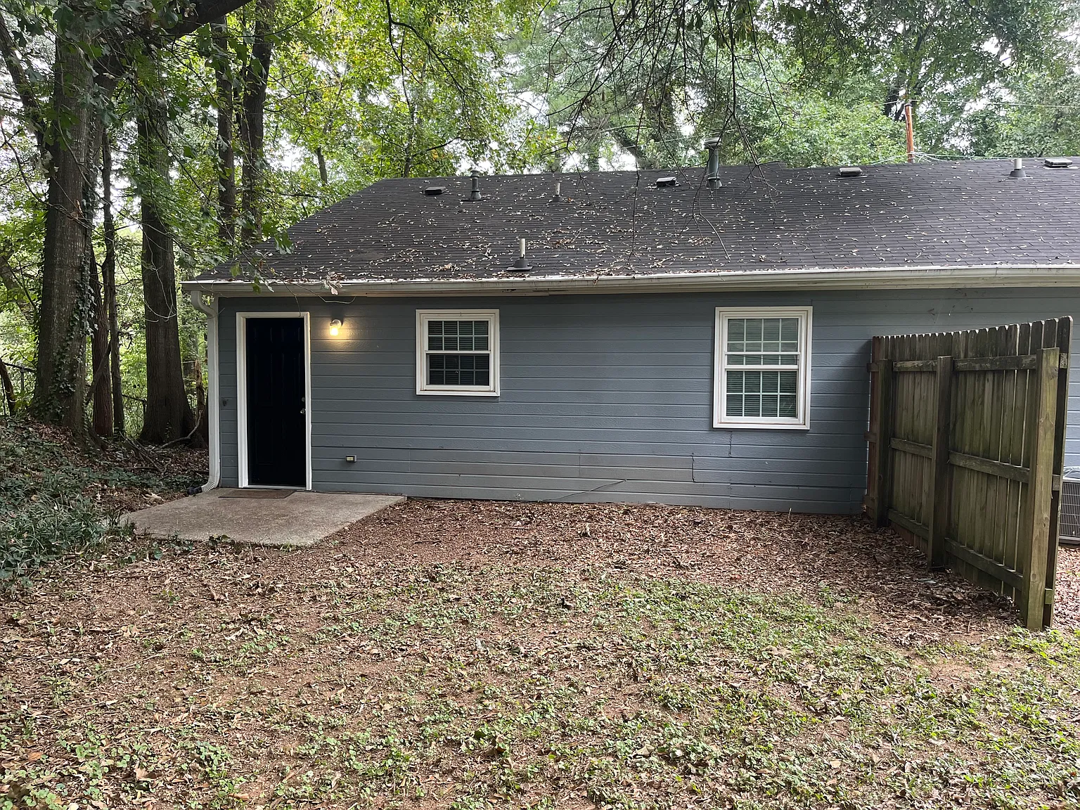 2 bed, 890 sqft, $1,200 — Photo 3