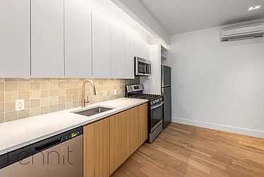 Rented by Rennit Inc.