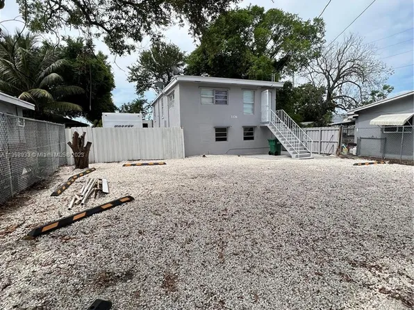 3376 NW 49th St, Miami, FL 33142