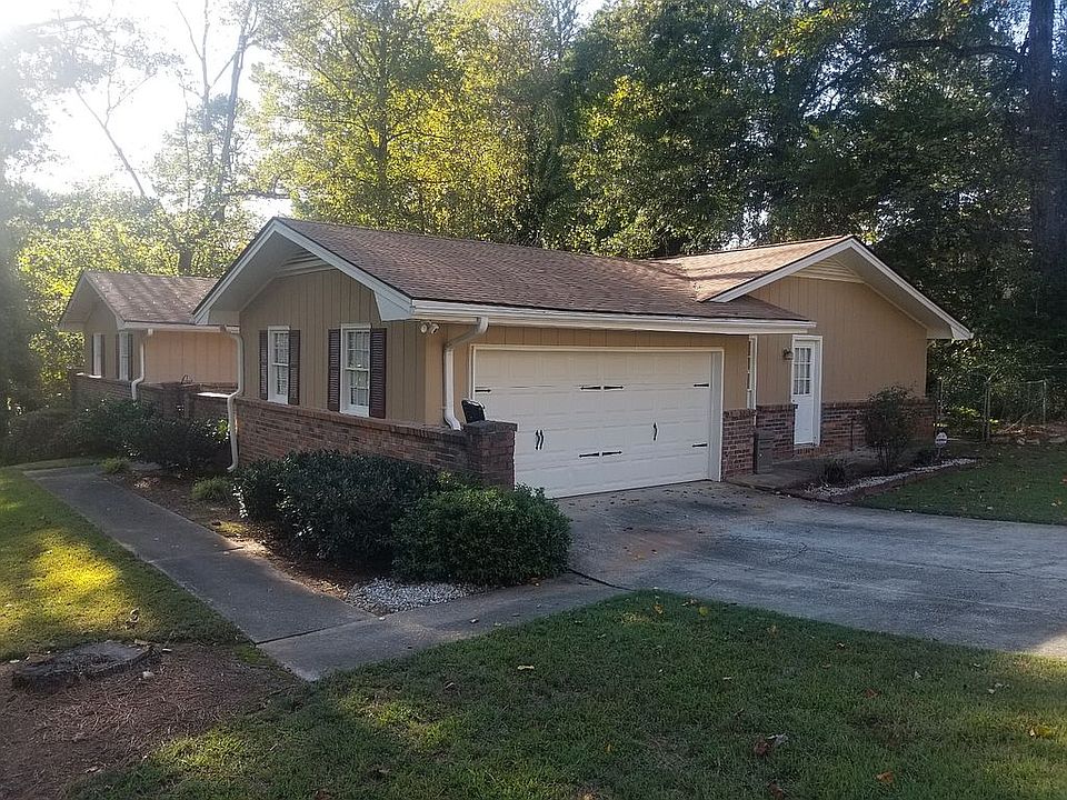 2nd image of 4375 Newcastle Cir