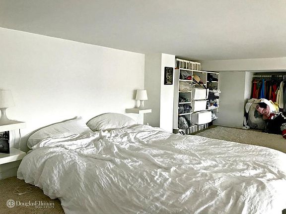5th image of 689 Vanderbilt Ave #3C
