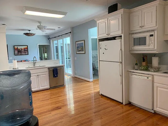 2262 Ion Ave — Photo 18