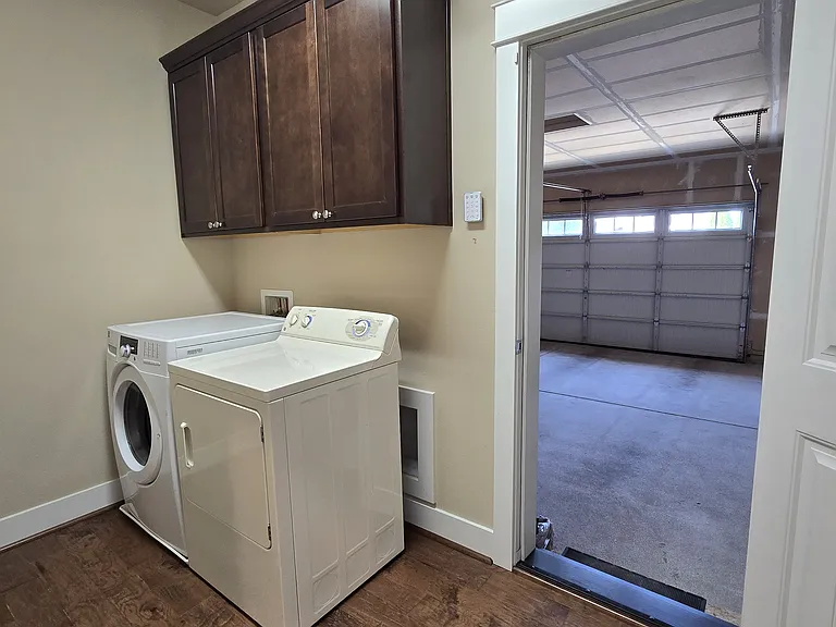 9006 Buttercup St SE — Photo 23