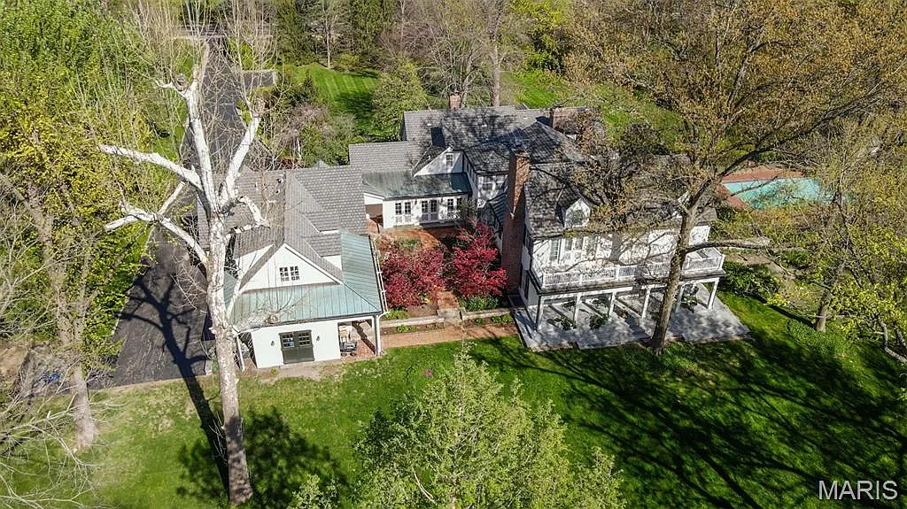 201 S Warson Rd photo 1