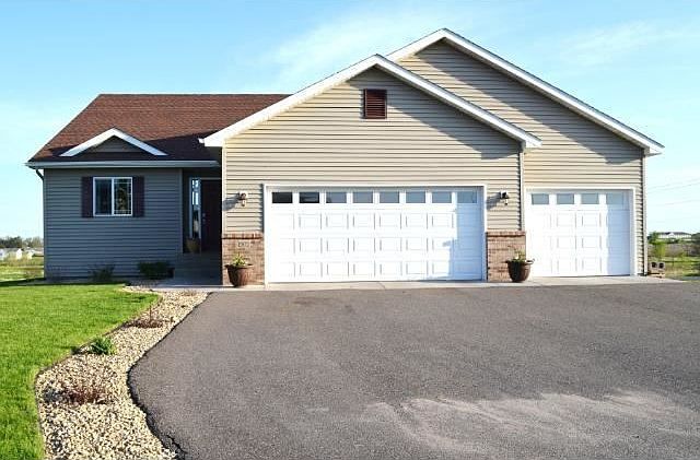 1st image of 1502 Park View Ln NE