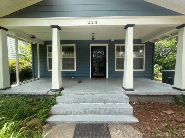 223 N P St, Muskogee, OK 74403