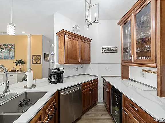 1819 W Nicole Dr — Photo 10