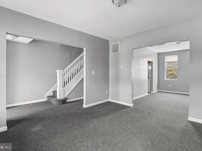 1209 Dukeland St — Photo 1