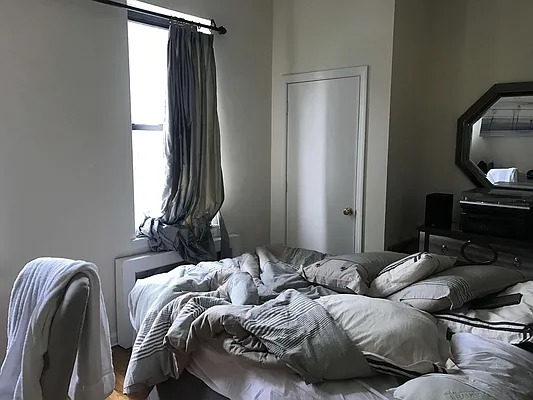 Rented by Salon Realty Corp | media 23