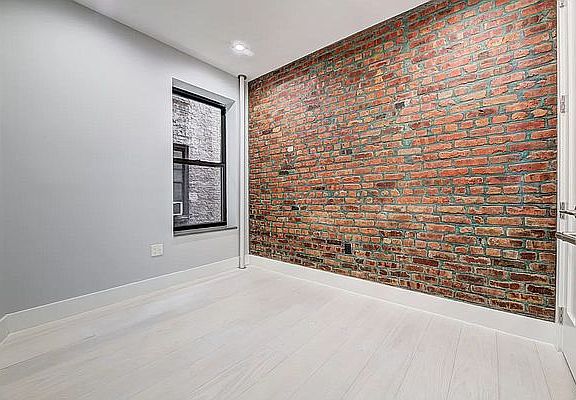 4th image of 141 Attorney St #3B