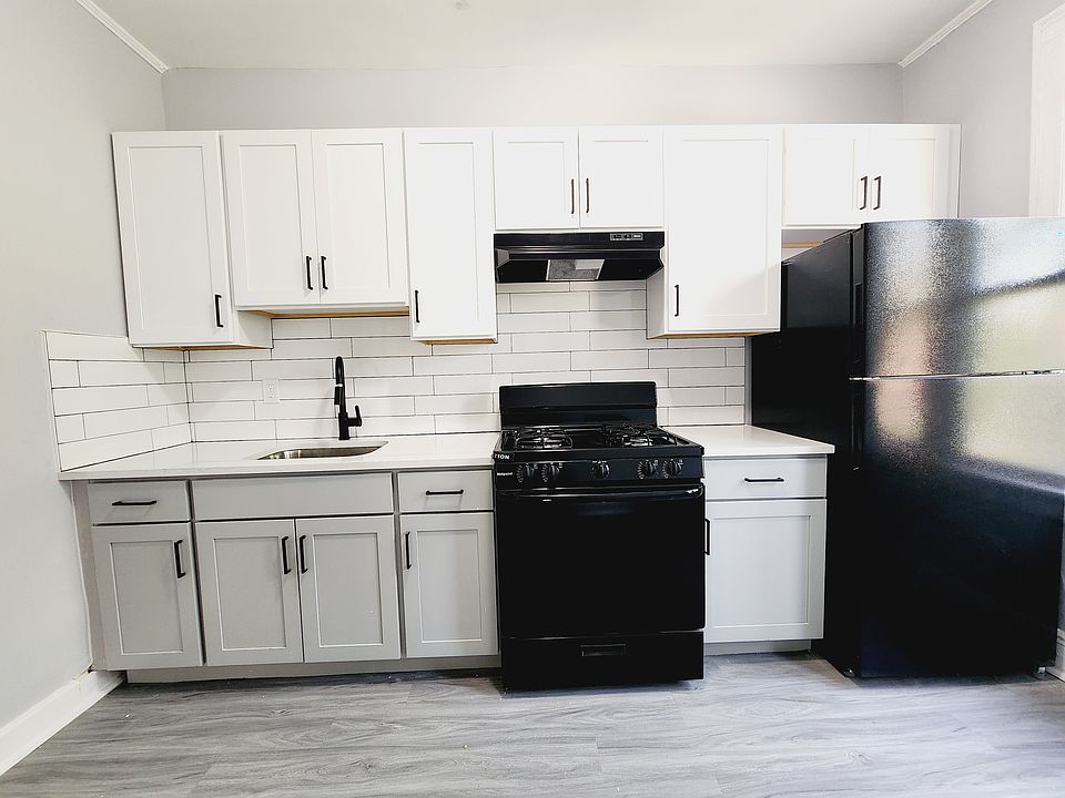 1st image of 230 Grant Ave #3