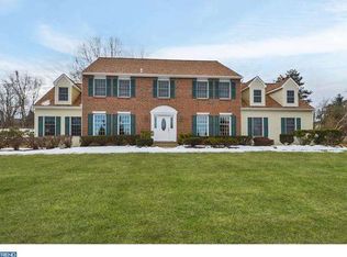 89 Brookside Dr, Southampton, PA