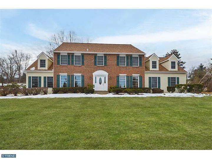 89 Brookside Dr photo 1