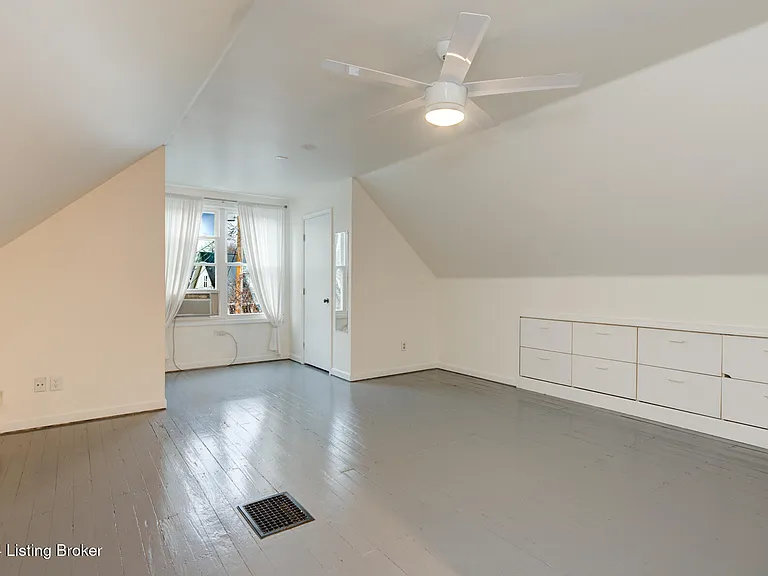 115 N Birchwood Ave — Photo 22