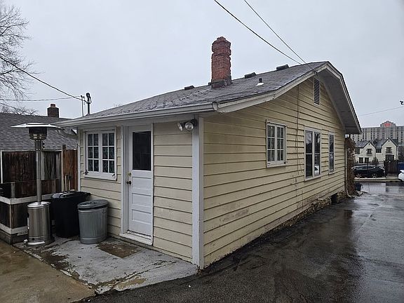 3rd image of 4606 Holly St
