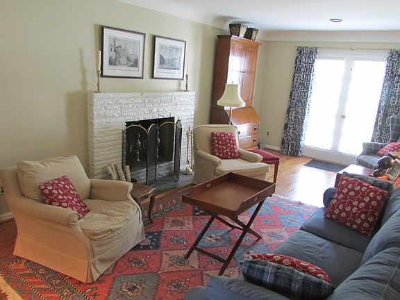 5th image of 32323 Sheridan Dr