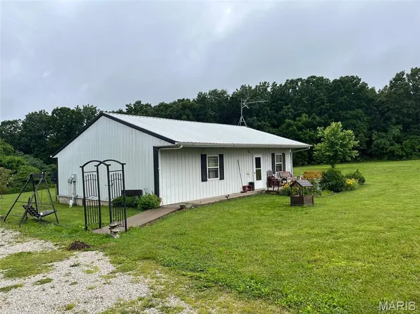 13688 State Highway U, Mineral Pt, MO 63660