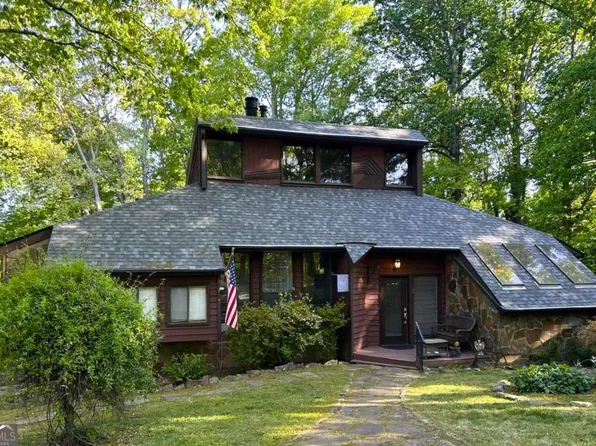 2839 Meadow Dr, Marietta, GA 30062