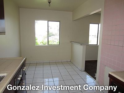 3rd image of 1424 S Greenwood Ave APT D