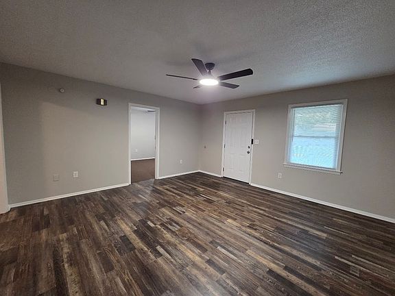 2nd image of 2103 S Main St APT 9B