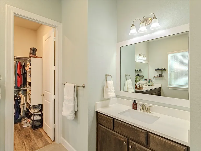 10923 Texas Rose Dr — Photo 33