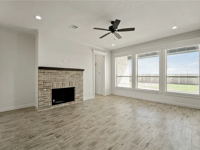 4209 Erika Ct — Photo 8