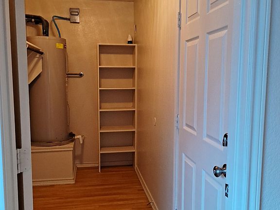 5th image of 631 Oliver Ln