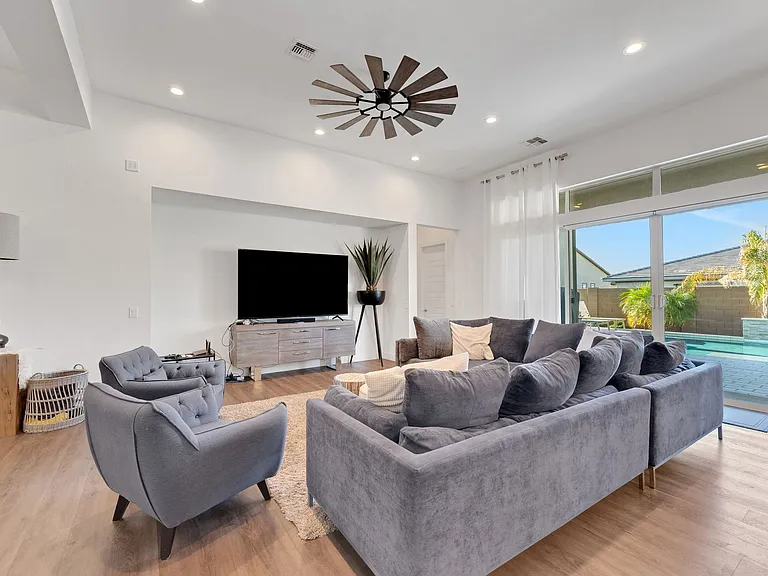 7662 S Barlow Dr — Photo 13