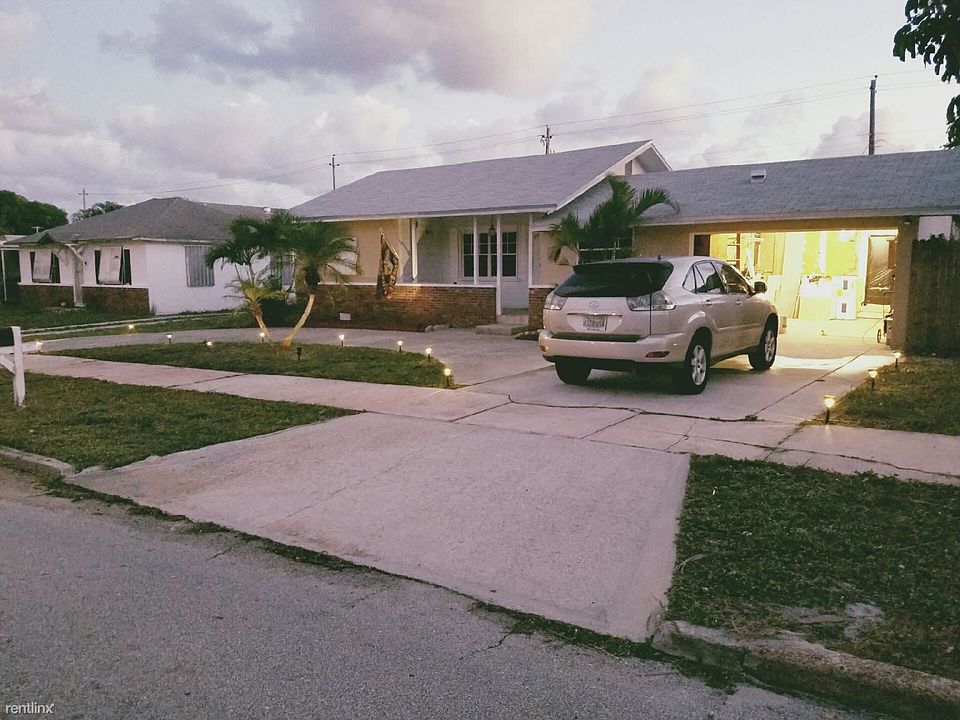 1st image of 1517 Crestwood Blvd
