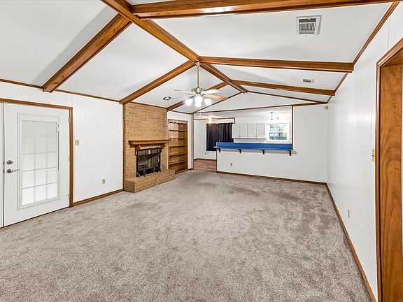2nd image of 1812 Trinity Dr