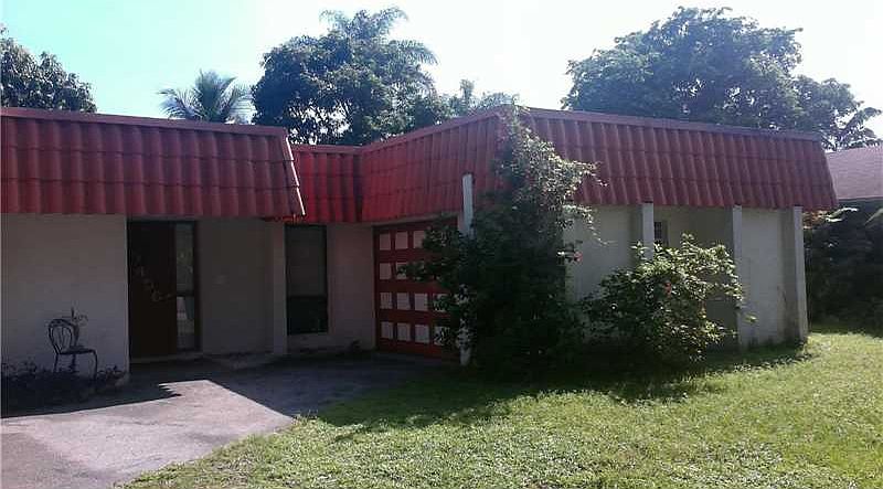1st image of 10456 SW 52nd St