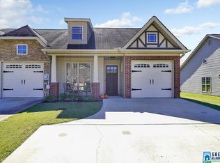 2040 Rossburg Pl, Calera, AL 35040